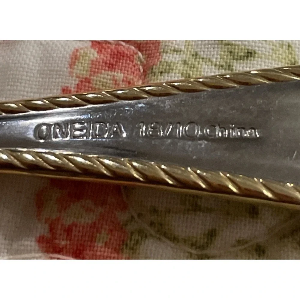 Oneida Golden Belmont Stainless Rope Edge Gold Serving Piece Fork Spoon Set Of 4